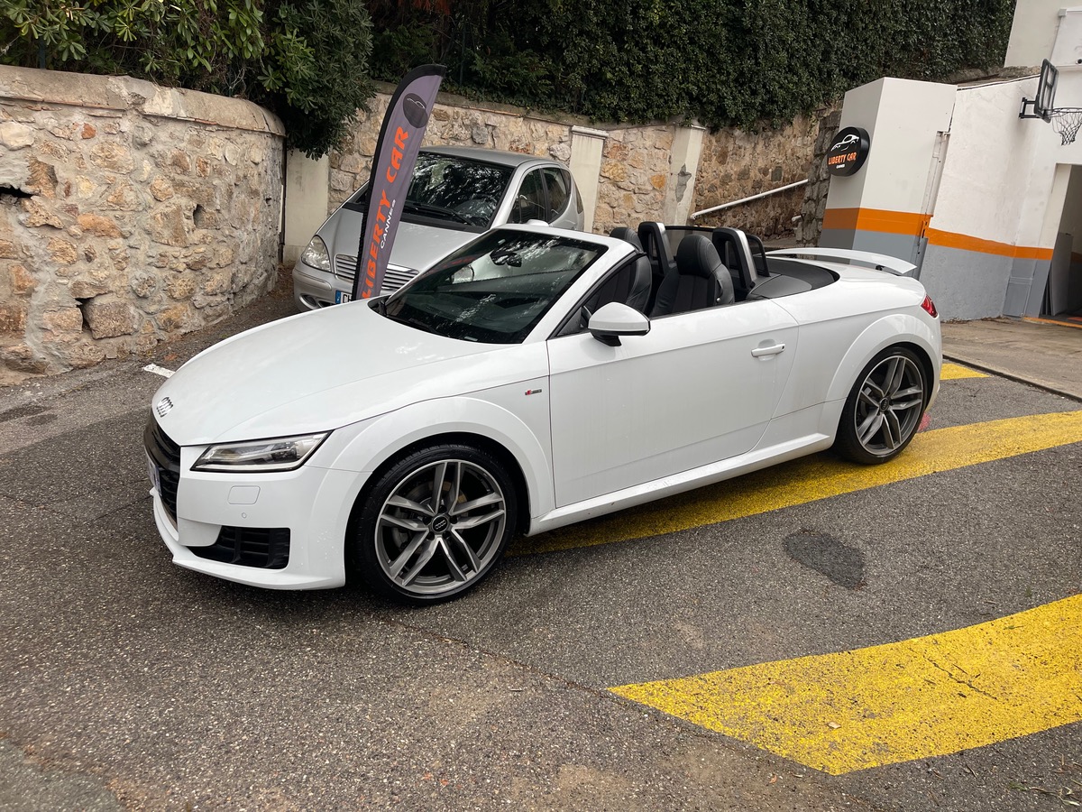 Audi TT Roadster 2.0 TFSI 230 CV / 1er Main / KM Réel / Jantes RS / S Line