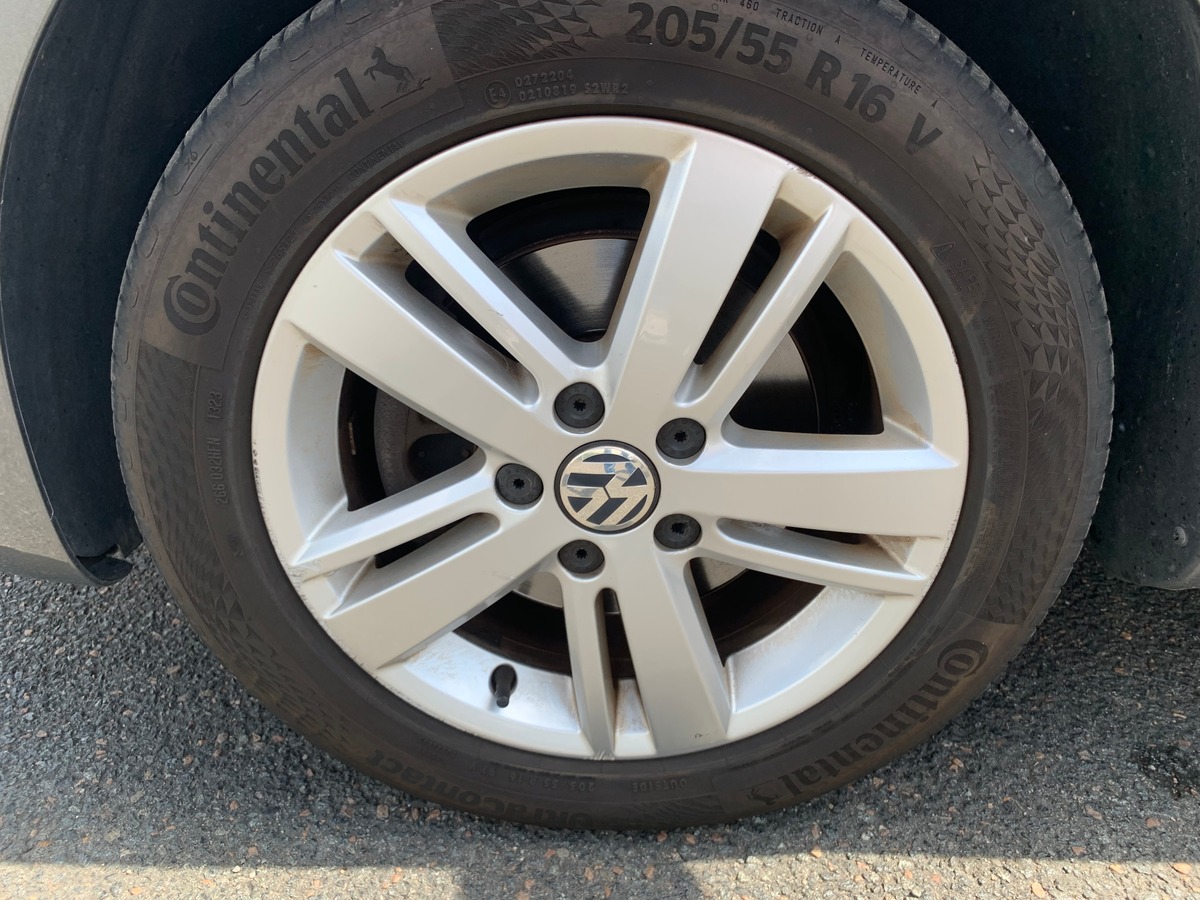 Volkswagen Touran 105 | Match | 7 Places | GPS | Régulateur vitesse | Bluetooth | Toit panoramique