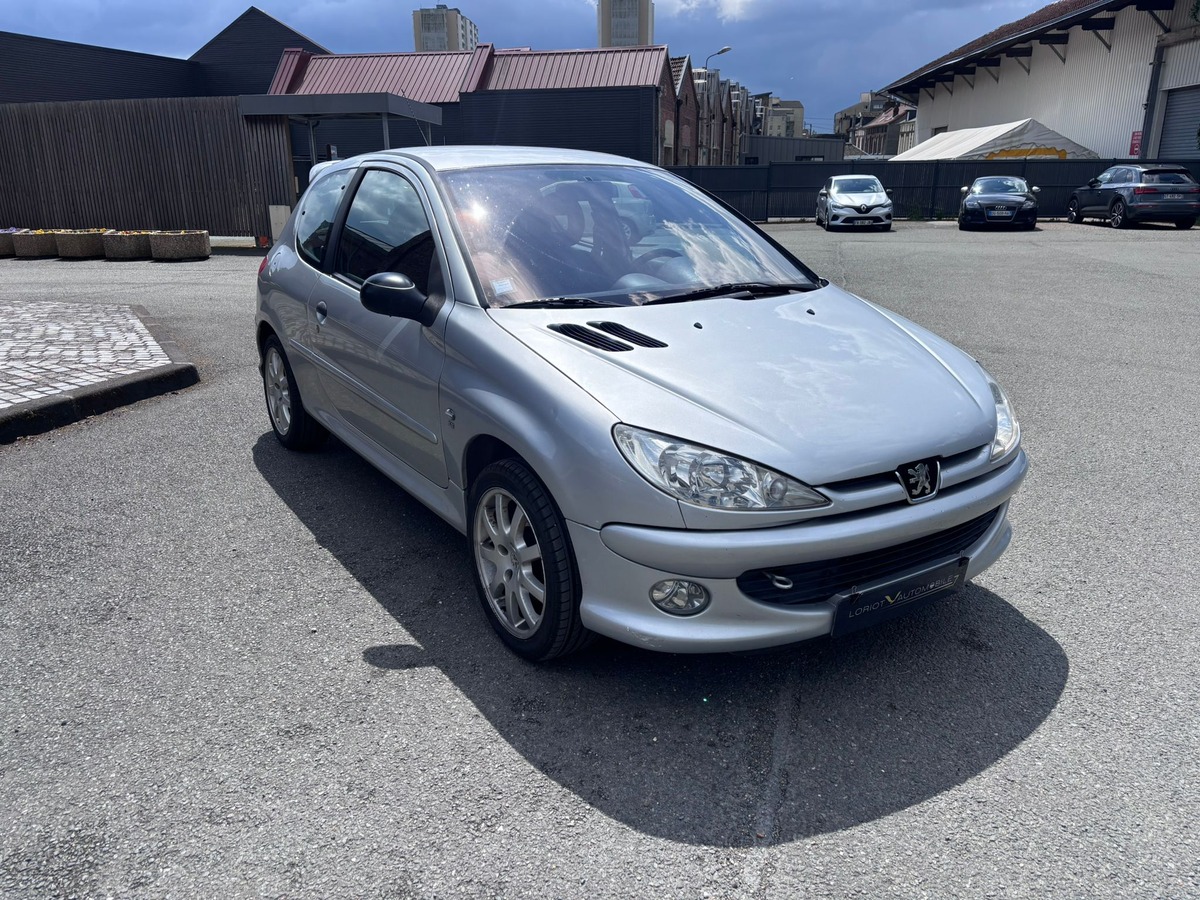 Peugeot 206 1.6 16v 110 XS 3p - Prête à partir