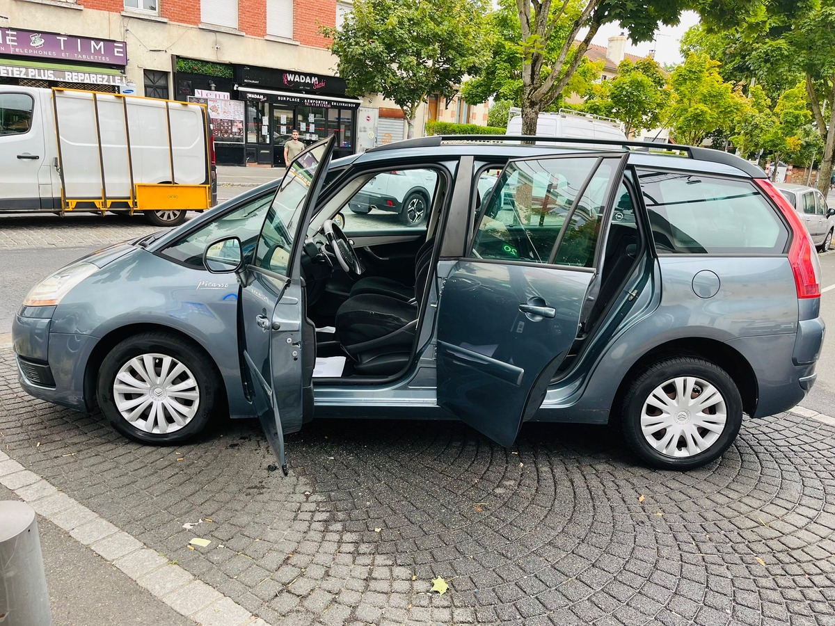 Citroën C4 Grand Picasso 1-  1.6 HDi 109ch bva / reprise
