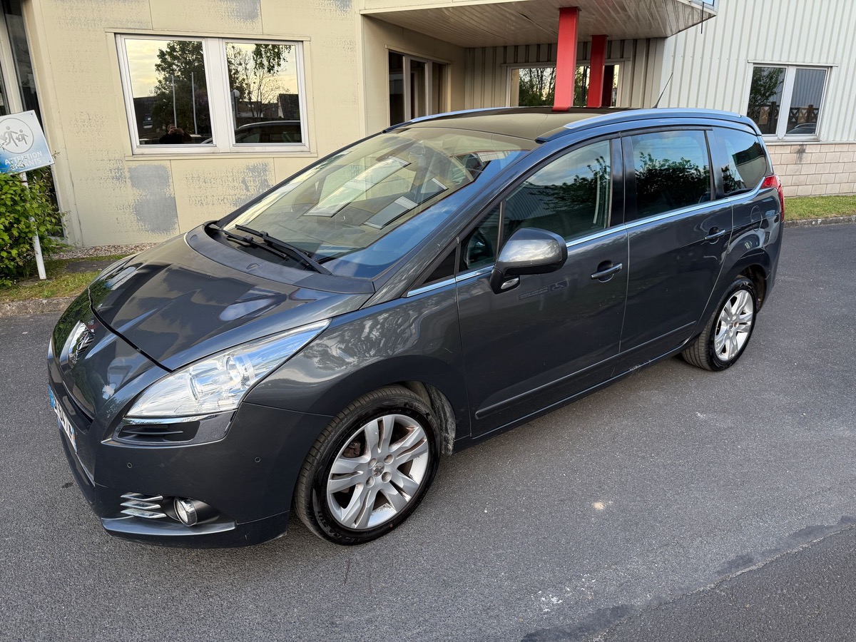Peugeot 5008 1.6 HDI 115 CV 7 place style 4XCBL