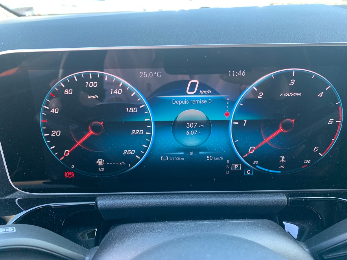 Mercedes-Benz Classe B 150 chevaux | Progressive Line | Siéges chauffants | Caméra recul | Attelage