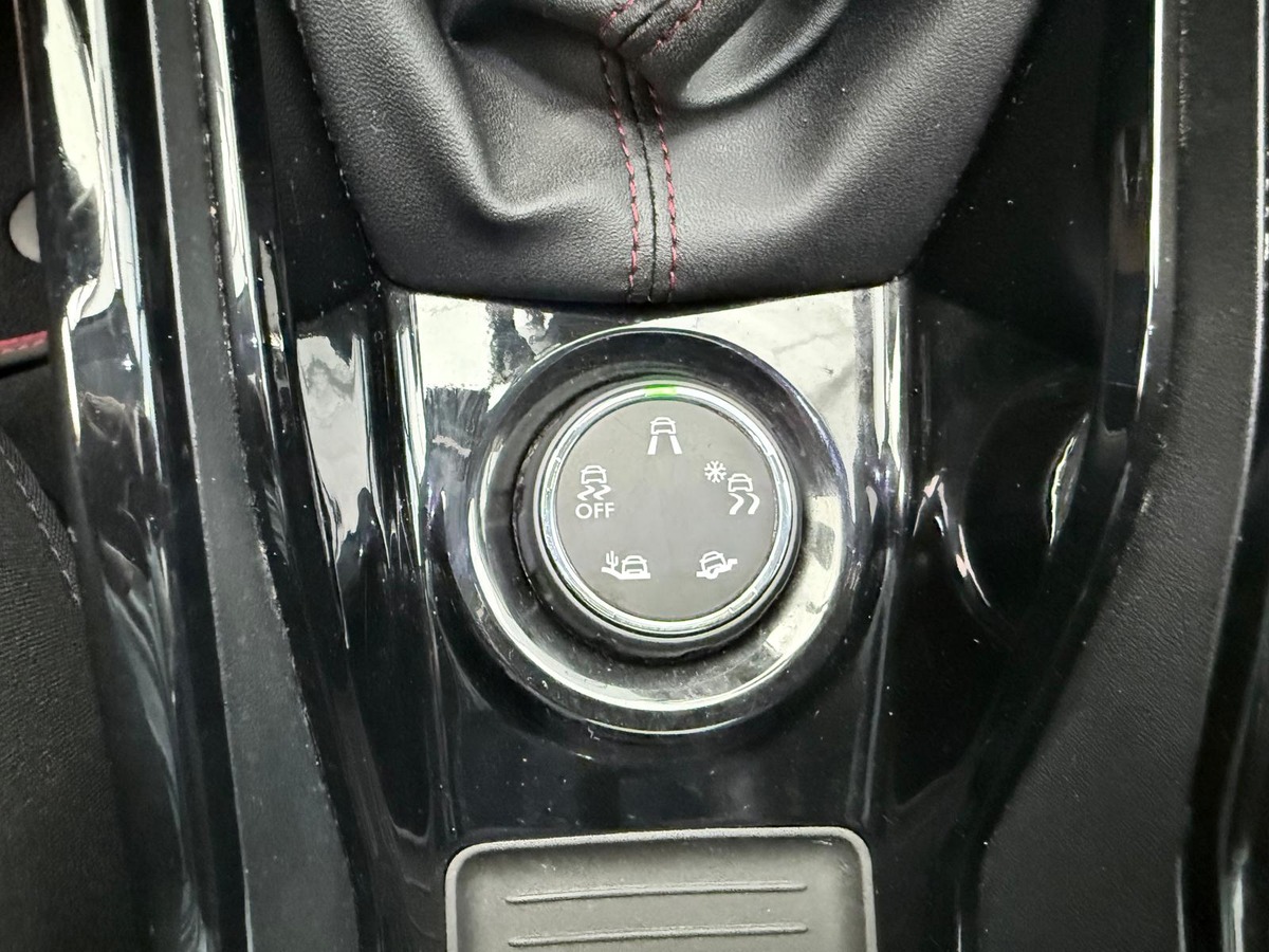 Peugeot 2008 1.6 BlueHdi 100  gt line