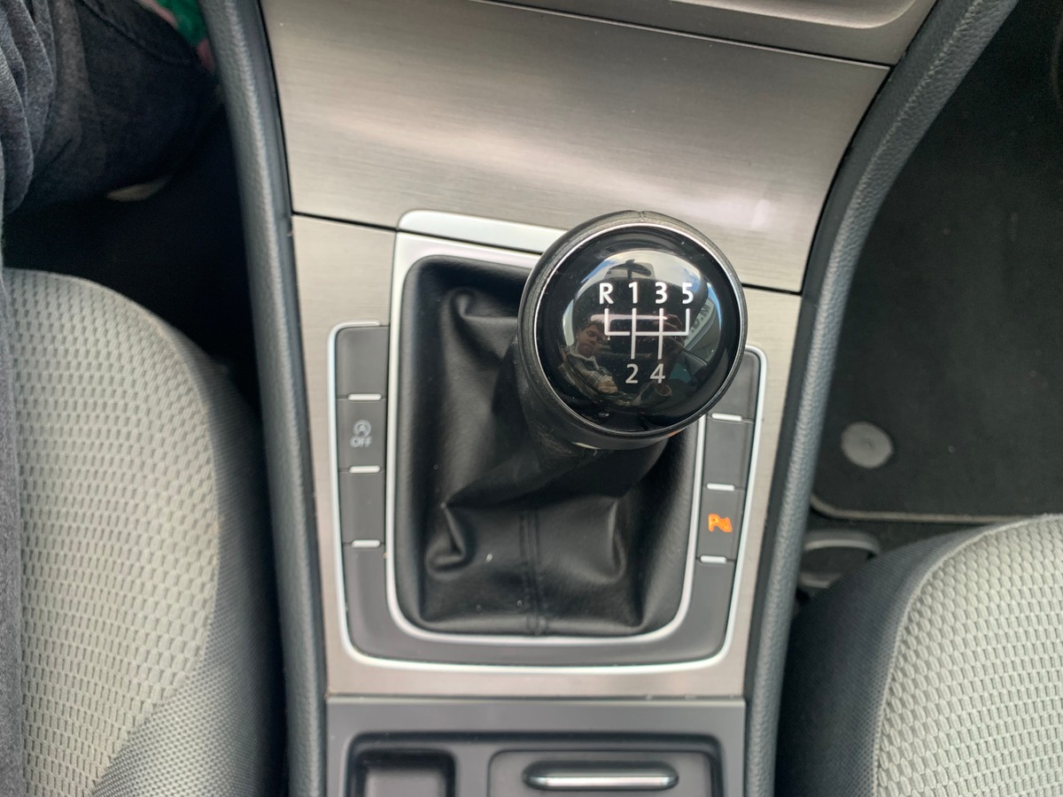 Volkswagen GOLF 7 105 ch | Confortline | Toit ouvrant | Régulateur de vitesse | Radar avant et arriére