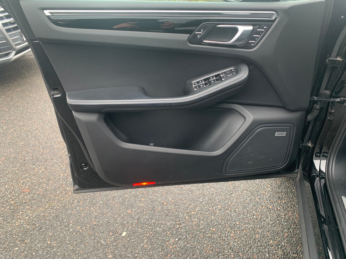Porsche Macan 354 ch | S | Intérieur cuir | Toit ouvrant panoramique | GPS | Apple car play | Caméra