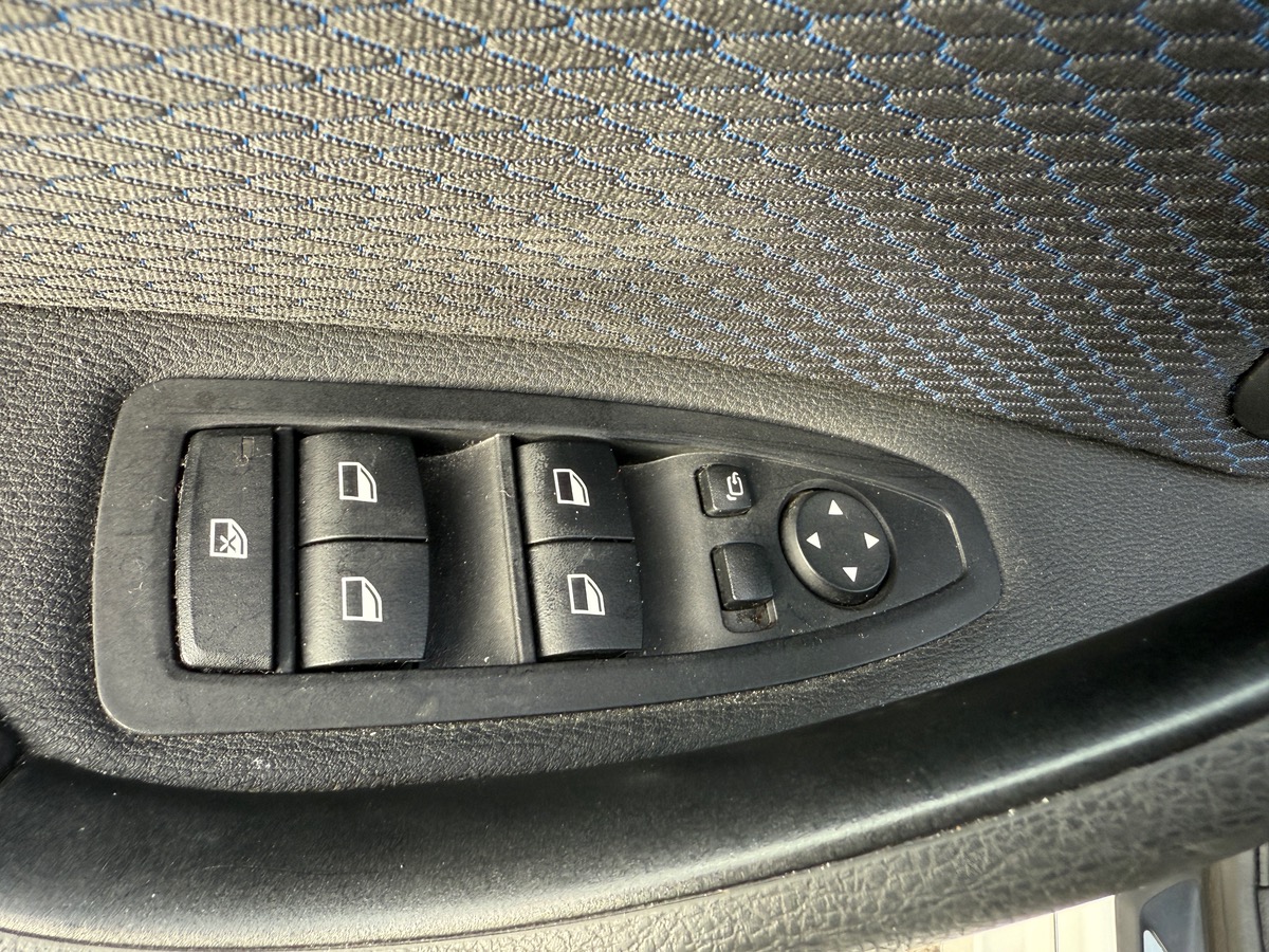 Bmw X1 (F48) LCI 18d sDrive 2.0 d Steptronic 150 cv Pack M, Suivi Complet BMW, Sièges chauffants