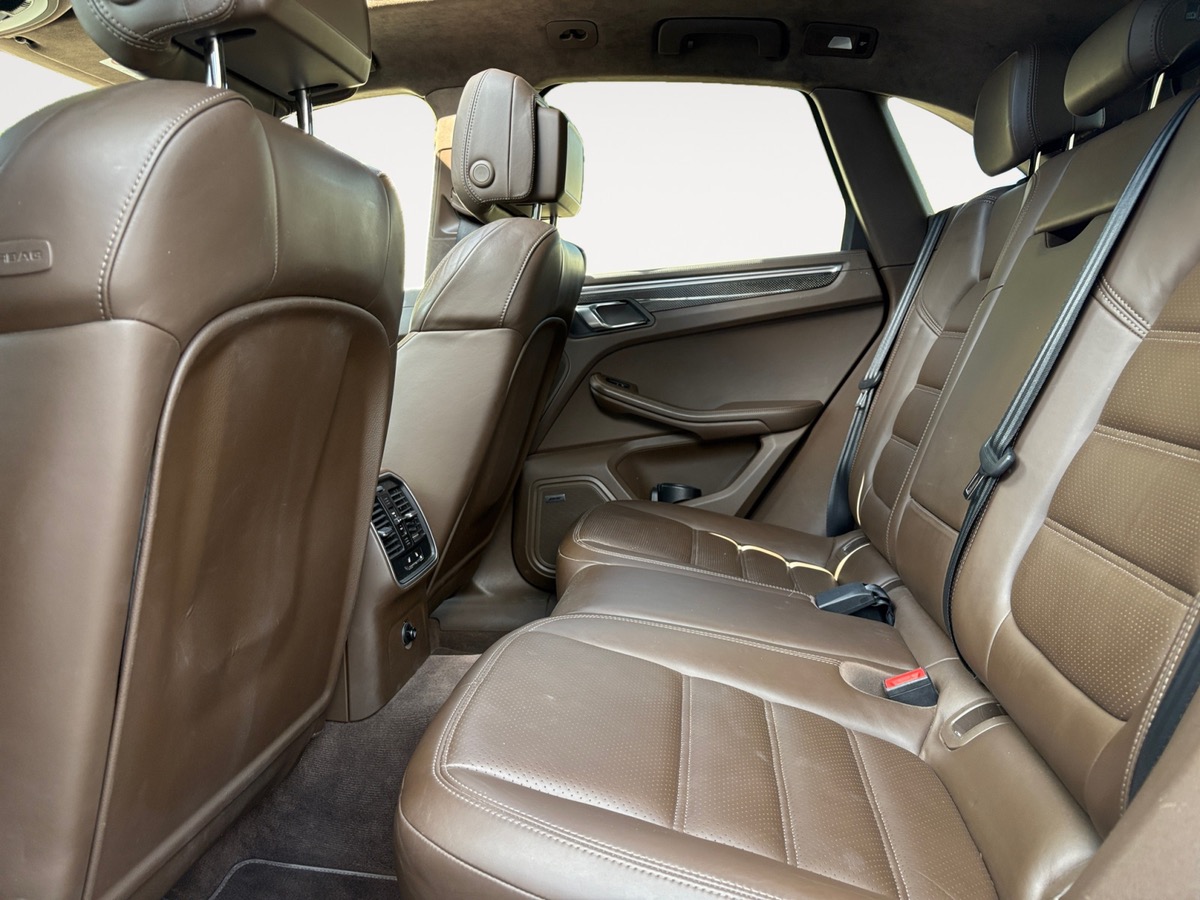 Porsche Macan Turbo 3.6 PDK 400ch / TOIT OUVRANT / PTV PLUS / PDL PLUS