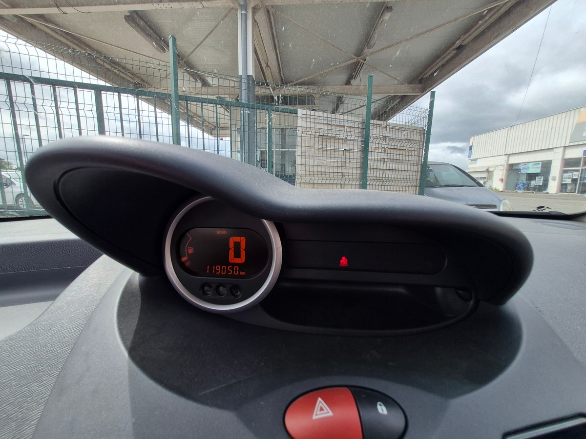 RENAULT Twingo 1.2 16V Access