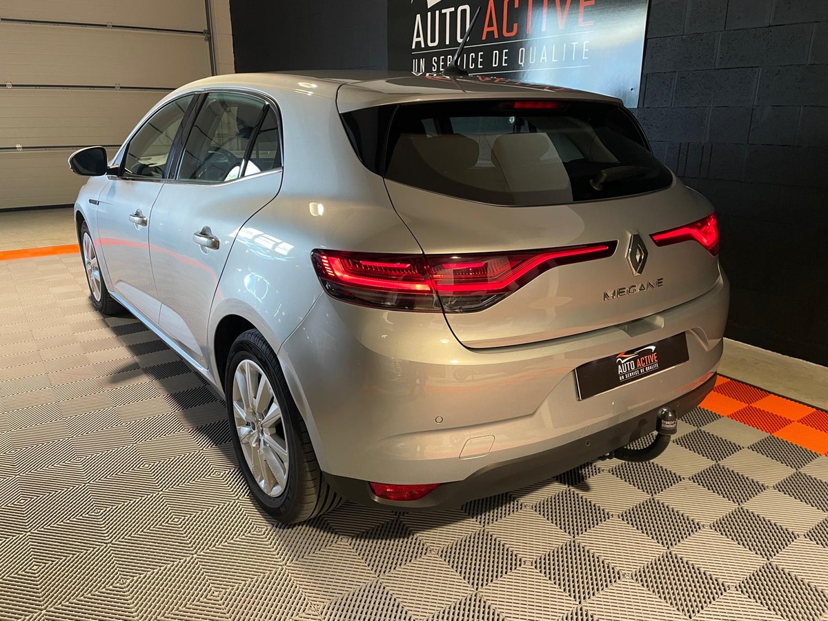 RENAULT Megane IV BUSINESS BLUE DCI 115CV EDC