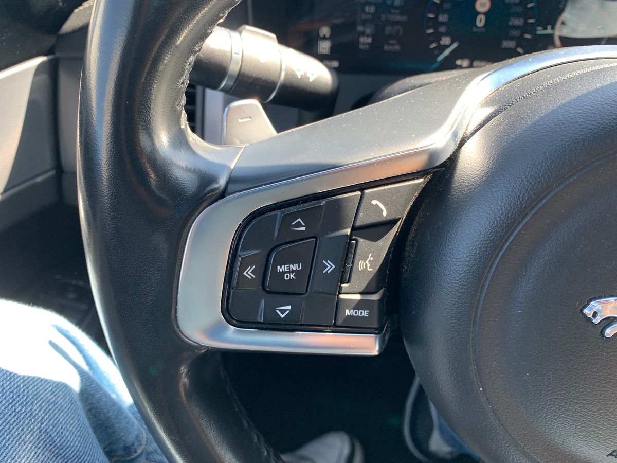 Jaguar XF Sportbrake 240 ch | R Sport | AWD | Toit panoramique | Caméra de recul | Apple car play