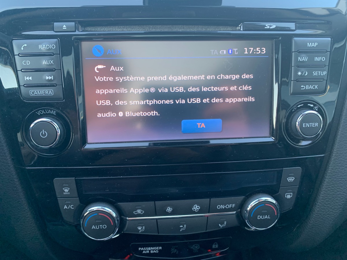 Nissan Qashqai 130 ch | Black edition | Caméra vue panoramique 360° | Toit panoramique | Jantes Alu