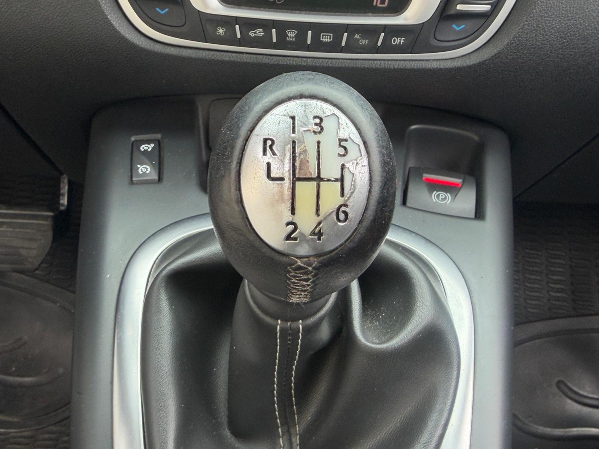 RENAULT Grand Scenic 1.5 DCI 110ch 7 places BVM Distribution OK / Embrayage OK / Entretien OK