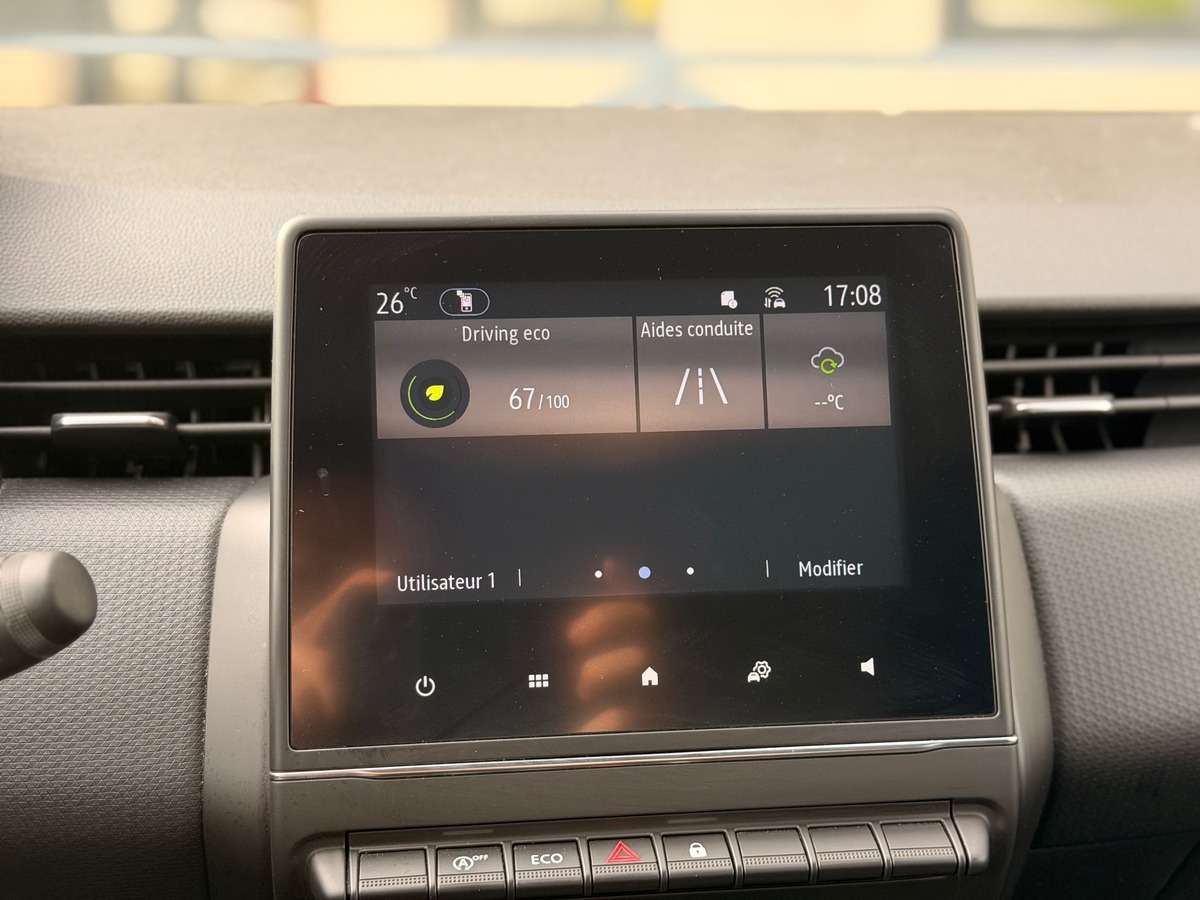 RENAULT Clio 5 V CLIO TCE 90 - 21N BUSINESS