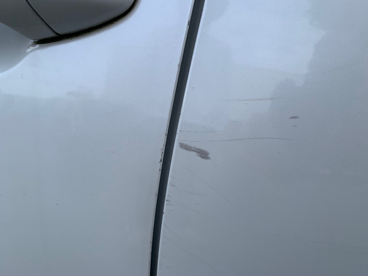 Toyota RAV4 143 | DESIGN | D-4D | 2WD | GPS | Caméra recul | Sièges avant sport | Régulateur vitesse