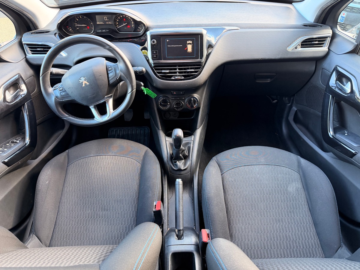Peugeot 208 Signature 1.2 VTi 82 cv - Phase 2 - Distrib OK - Apple Carplay
