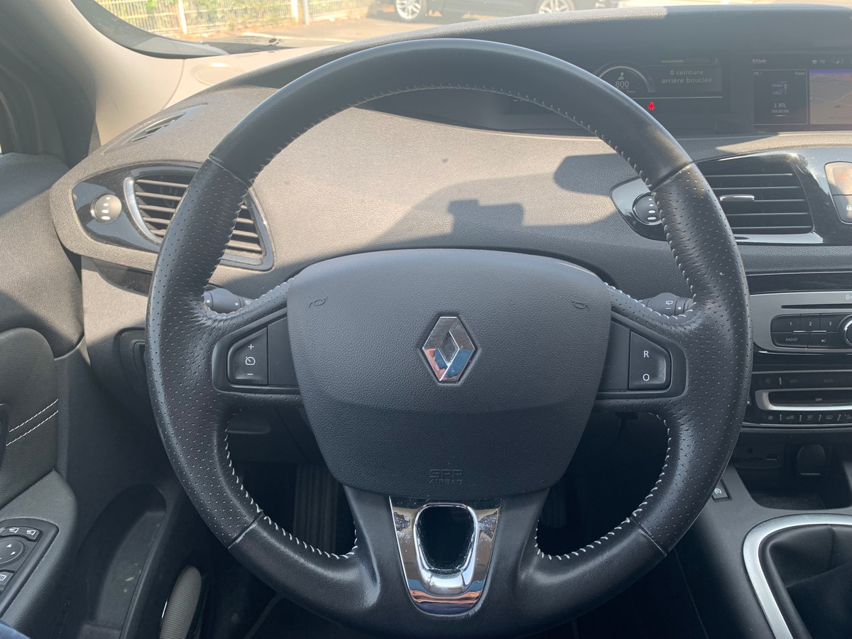 RENAULT Grand Scenic 130 chevaux | BOSE | 7 Places | Caméra de recul | Régulateur de vitesse | GPS