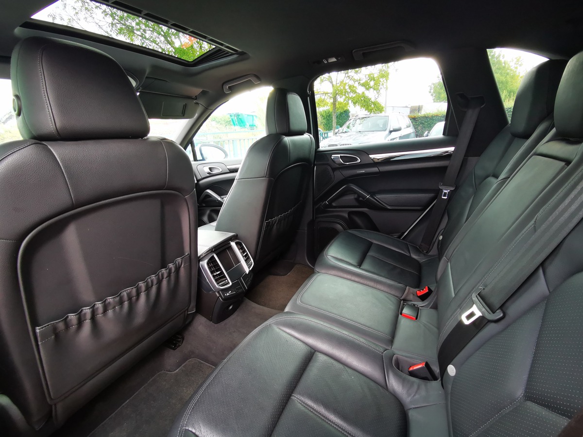 Porsche Cayenne HYBRID S 3.0 380 TO APPROVED ad