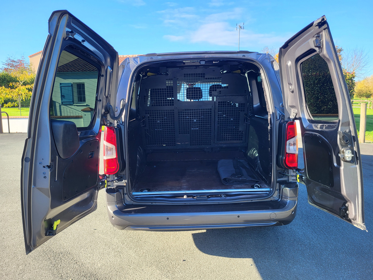 Peugeot PARTNER LONG 150 ch | ASPHALT BLUE HDI | Premiére Main | Caméra de recul | TVA Récupérable