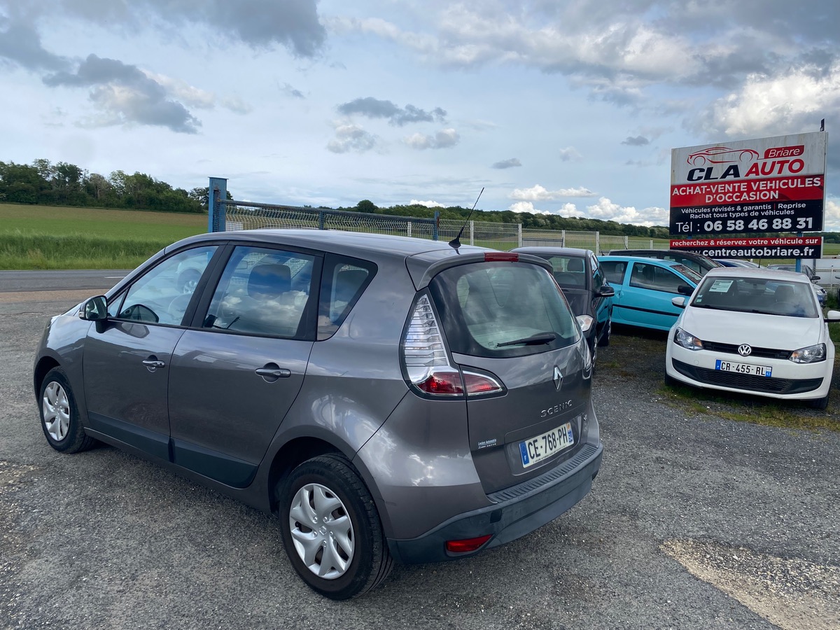 RENAULT Scenic III 1.5 dci 110cv 141090km 1ere main 