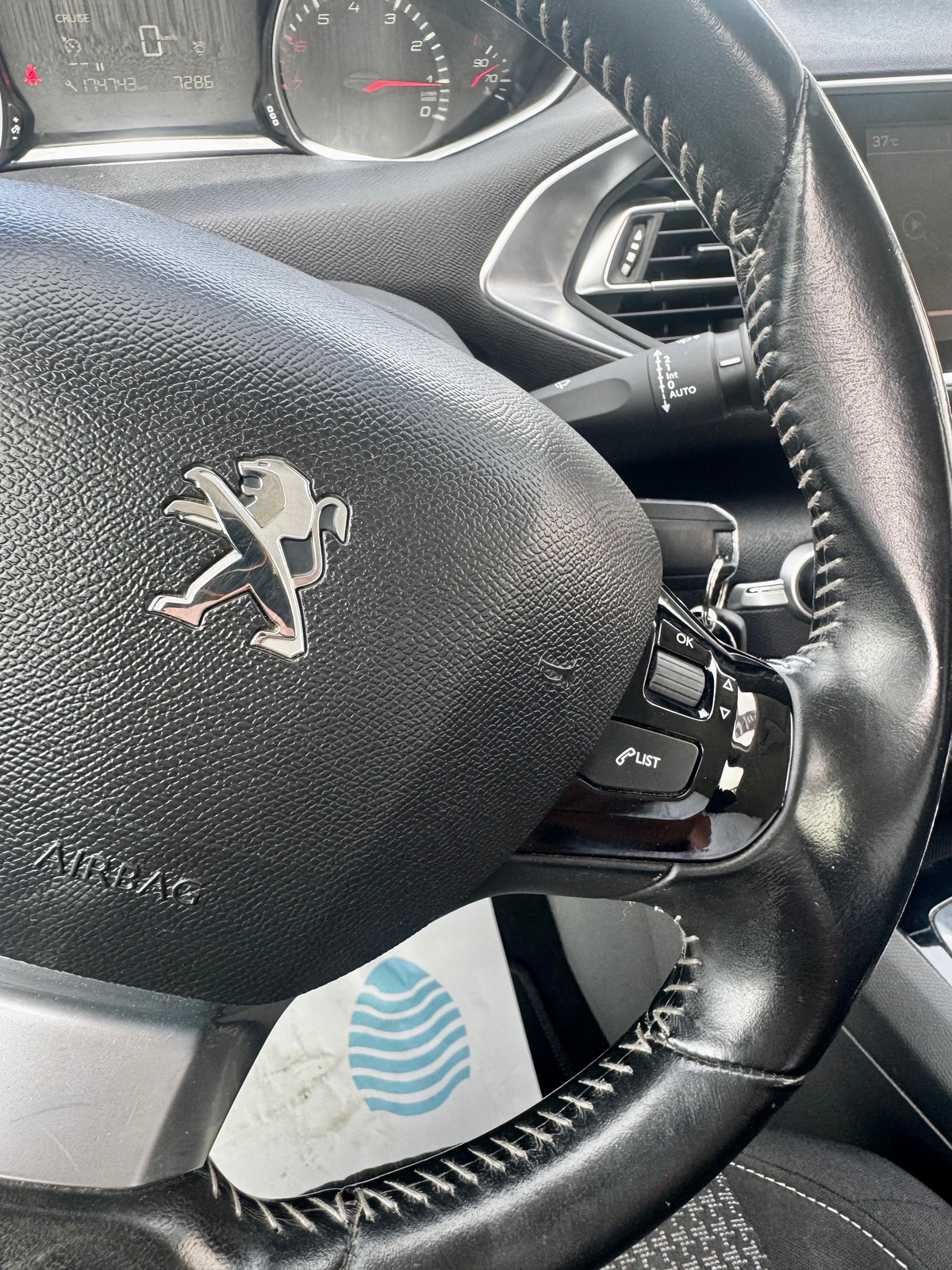 Peugeot 308 1.2L ESSENCE 110 CV S&S BVM5 ACTIVE