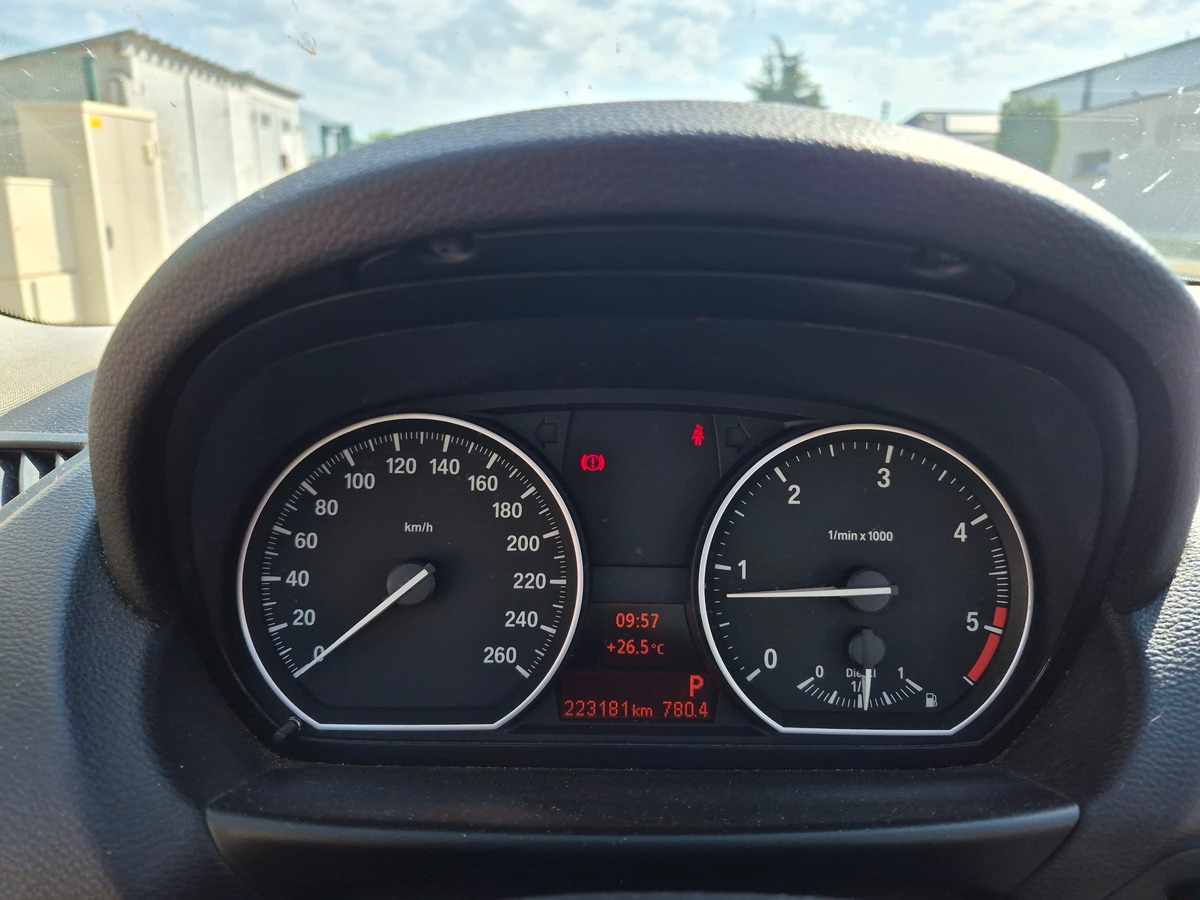 Bmw Série 1 120 D COUPE LUXE BVA
