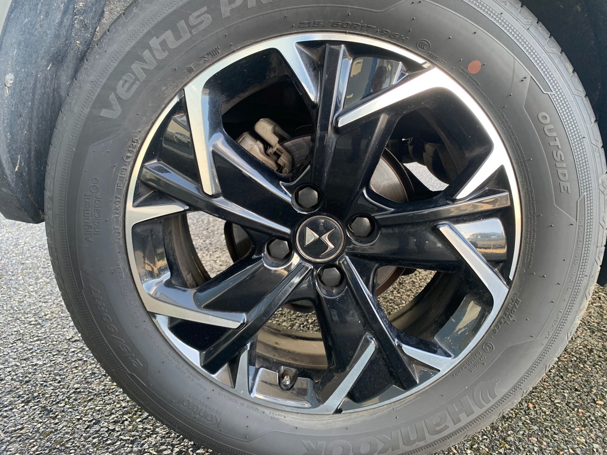DS DS 3 110 chevaux | So Chic | Caméra de recul | Apple car play Android auto | Régulateur vitesse