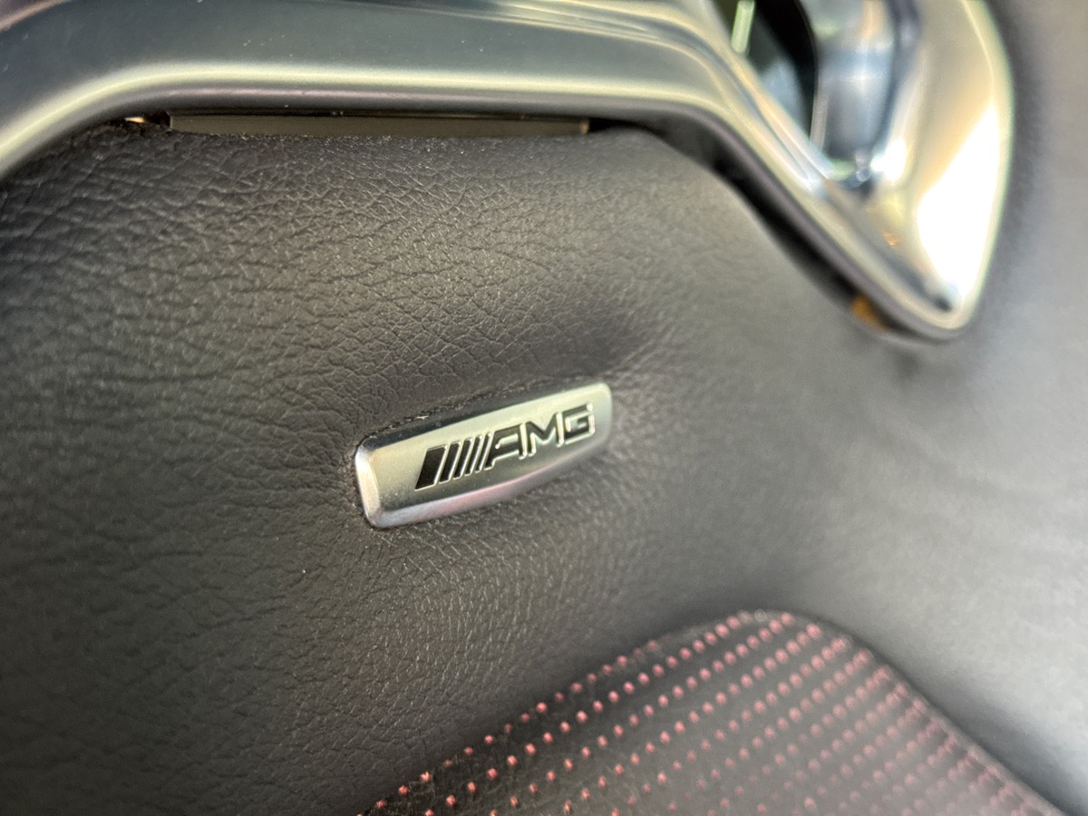 Mercedes-Benz GLA 45 AMG | Noir Cosmos | Toit Ouvrant | Sièges Perf | Keyless | Garantie 12 Mois