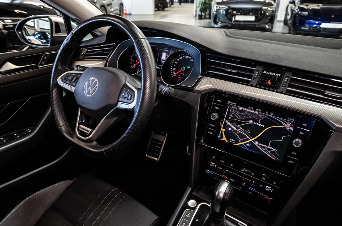 Volkswagen Passat Alltrack 2.0 TSi 4Motion 280ch DSG 7 Toit ouvrant Phares Matrix LED