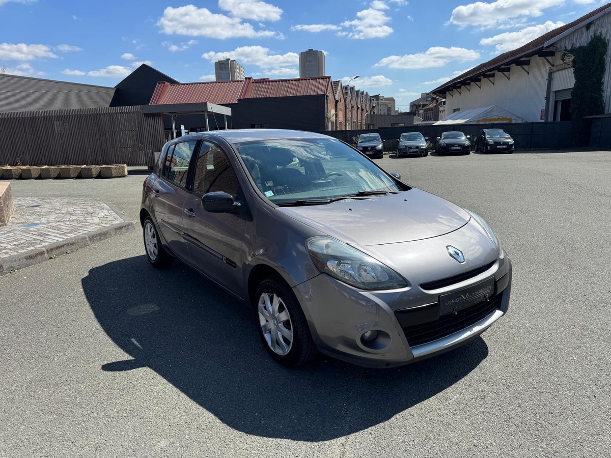 RENAULT Clio III 1.2 75ch 5portes Edition 20 ans - Garantie