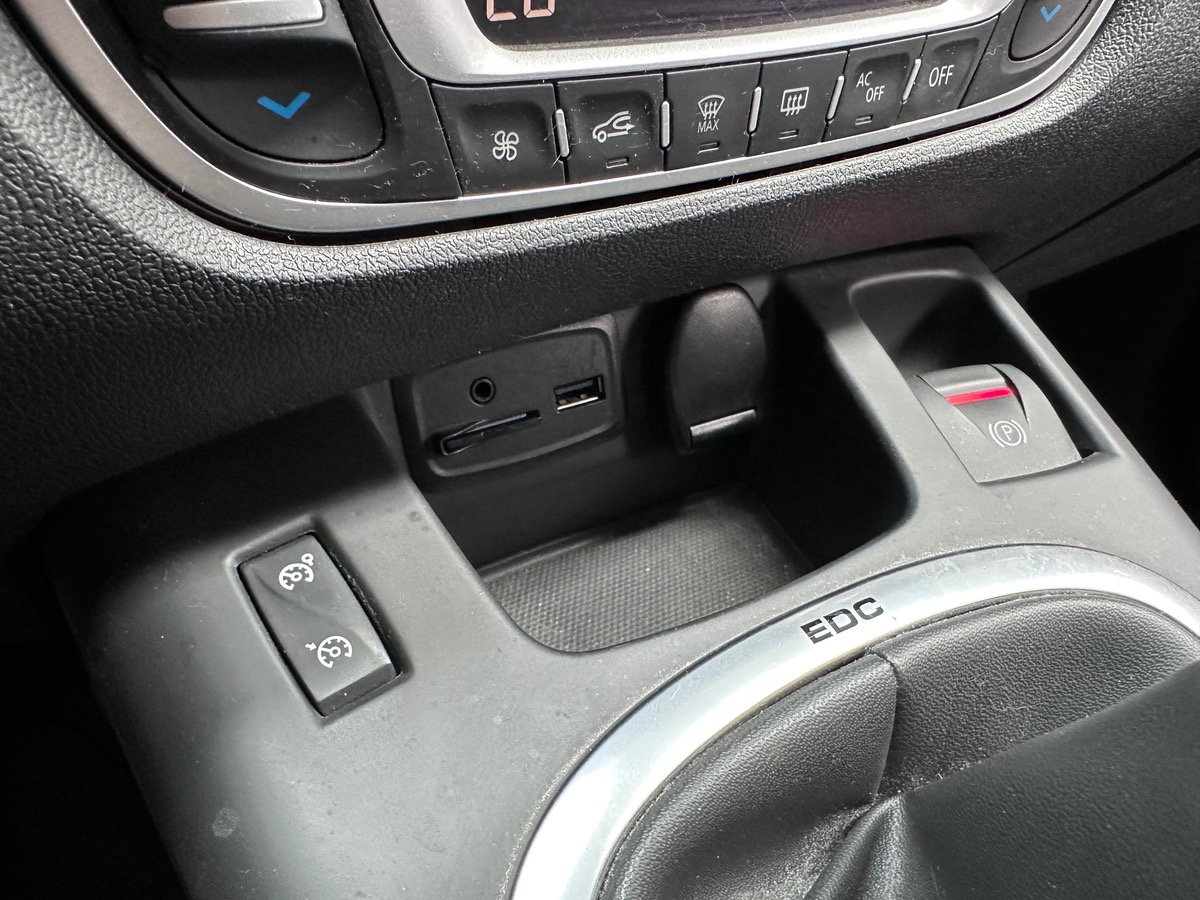 RENAULT Scenic III (3) 1.5 DCI 110 BOSE EDC