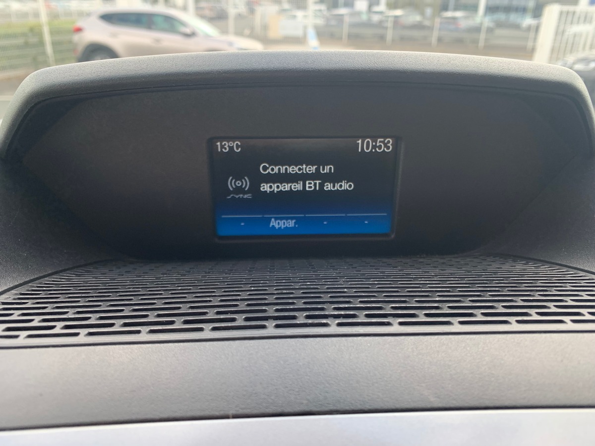 Ford TRANSIT 130 ch | Attelage | Régulateur de vitesse | Bluetooth | Plancher bois et latérale