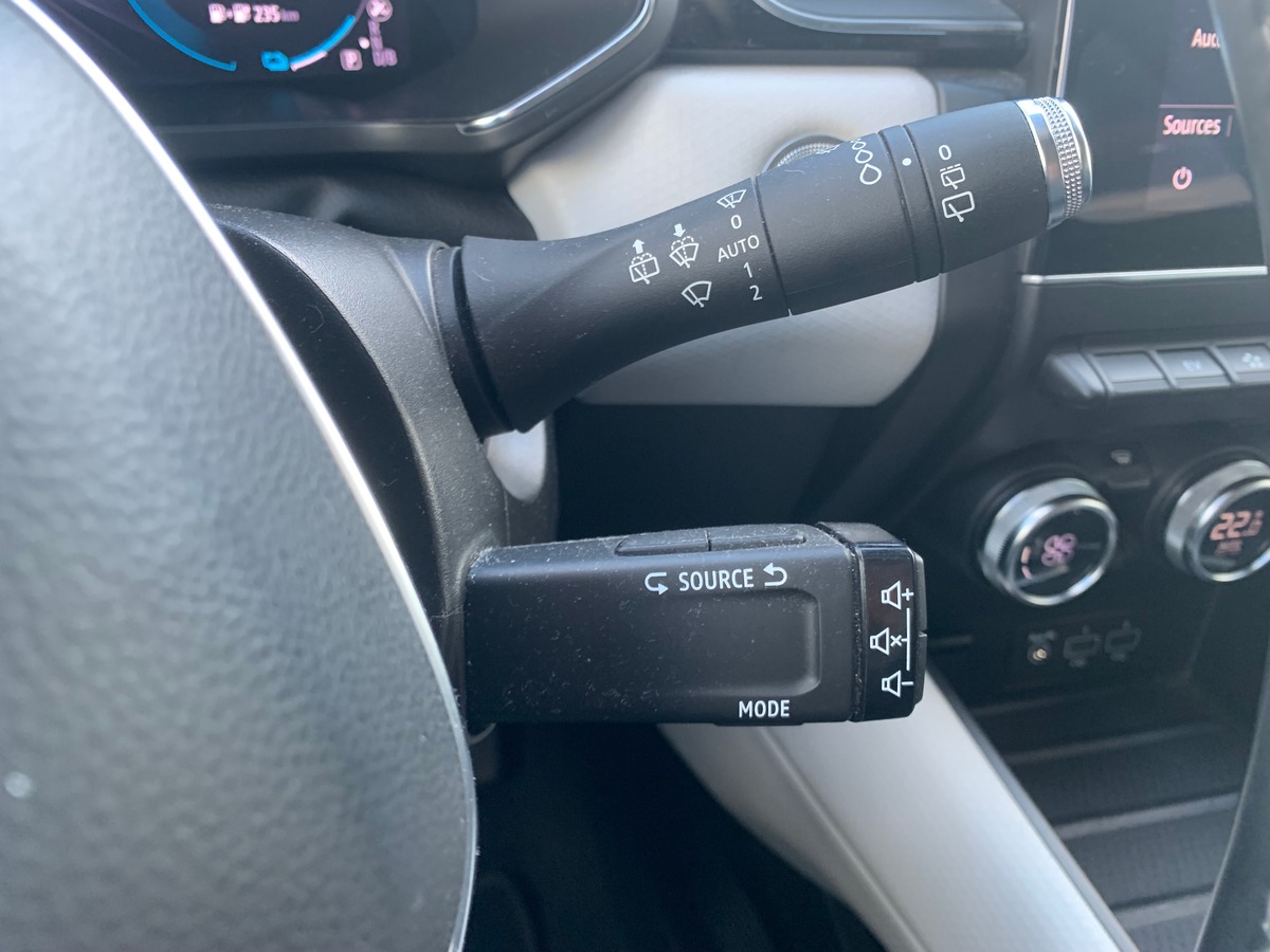 RENAULT Captur 160 ch | E-Tech Plug-in | Intens | Caméra de recul