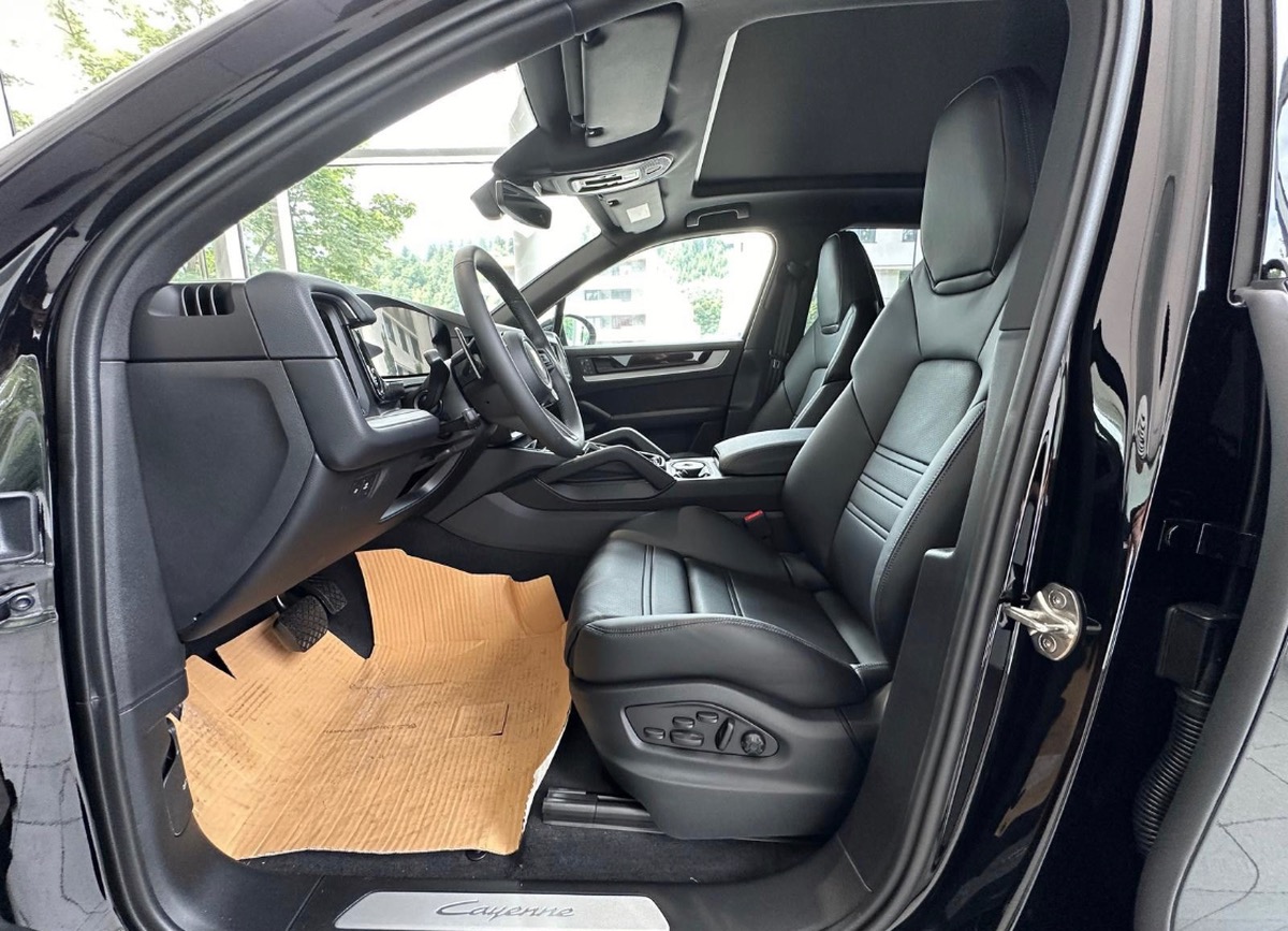 Porsche Cayenne 2024 E-Hybrid 470ch État Neuf