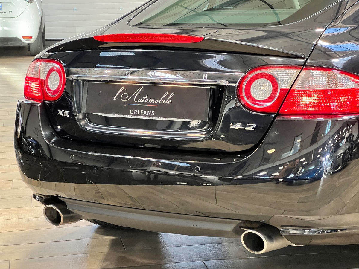 Jaguar XK Coupé Ph1 4.2 32V 298CV BVA z