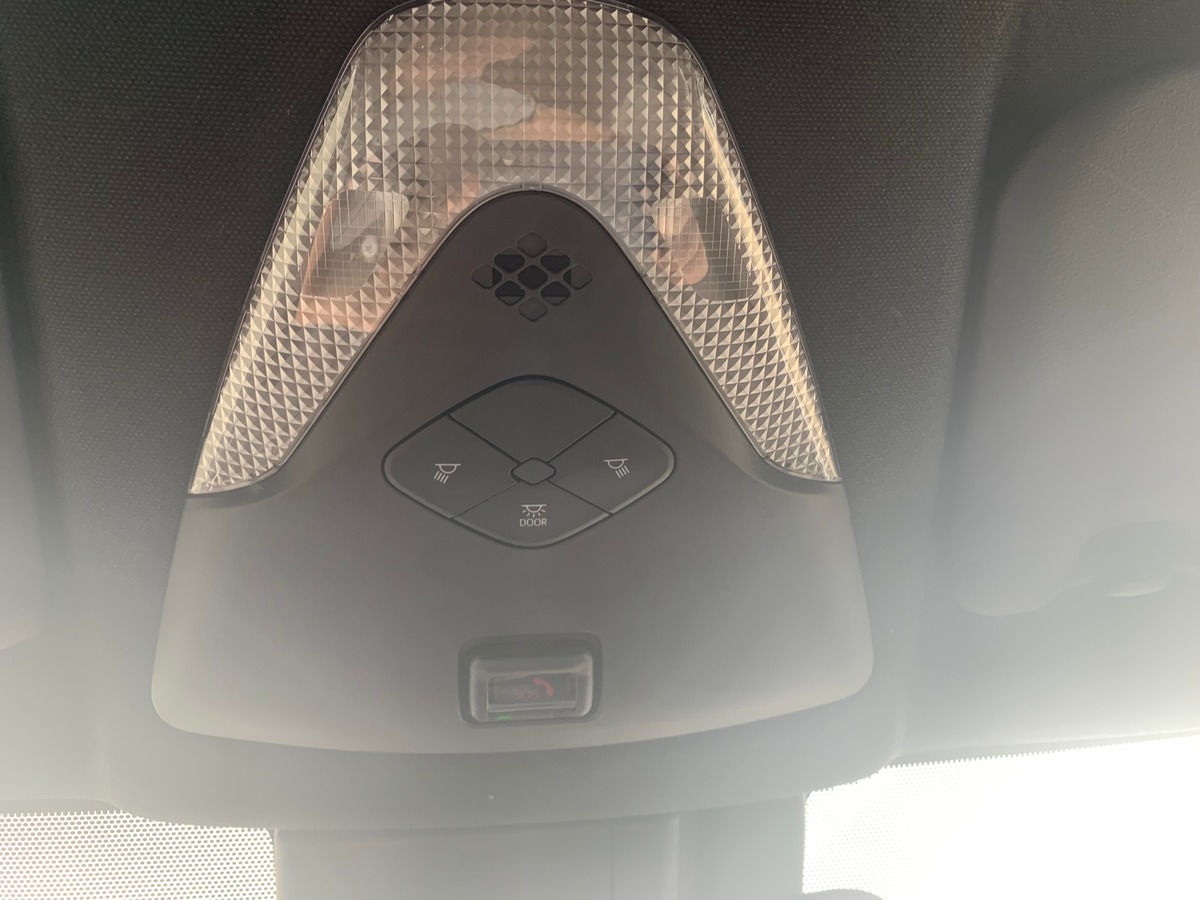 Toyota C-HR 122 chevaux | Design | Caméra de recul | Régulateur de vitesse | GPS | Hybrid essence
