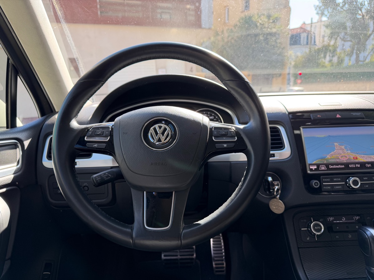 Volkswagen Touareg 3.0 TSI V6 379 CV Hybrid / Jantes Noires / Gps / Carat Edition