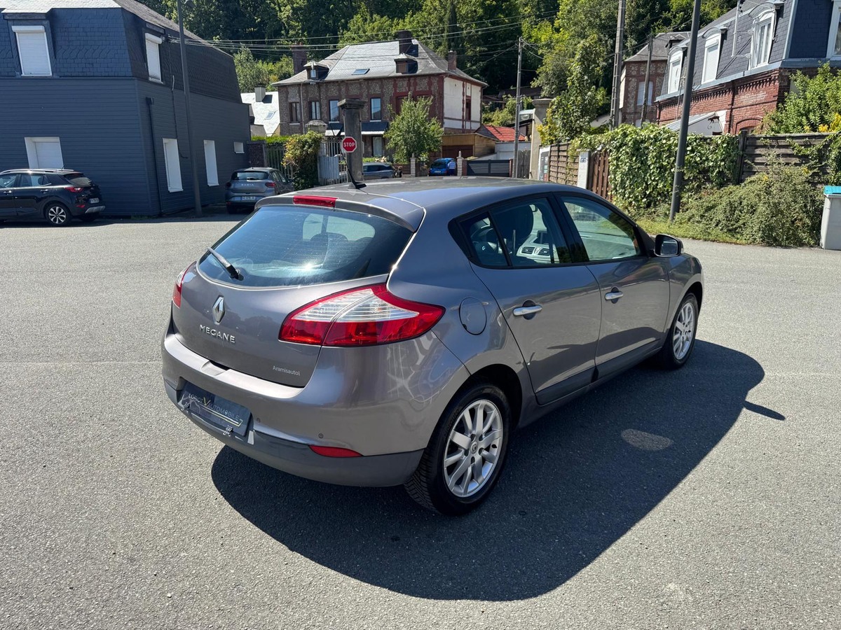 RENAULT Megane 3 2.0 i 16V CVT-BVA 140 Privilège - boite automatique - Garantie