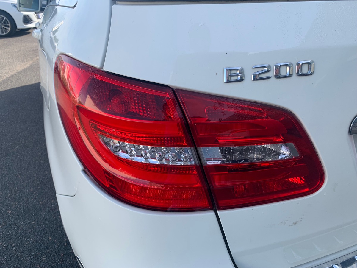 Mercedes-Benz Classe B 136 | Sport | Toit panoramique | Caméra recul | Régulateur | GPS | Attelage