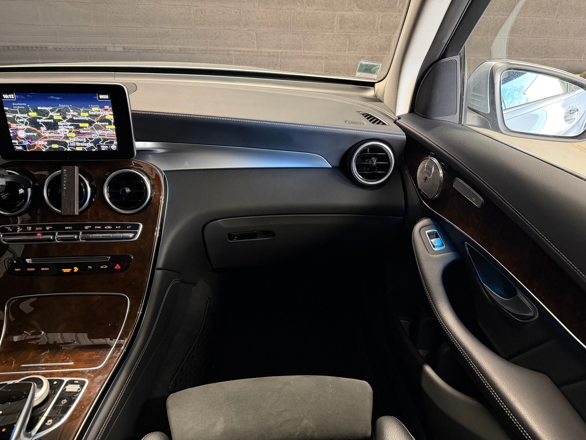 Mercedes Benz GLC 250 d 9G-Tronic 4Matic Caméra de Recul / Lumiere d Ambiande / Sono Burmester