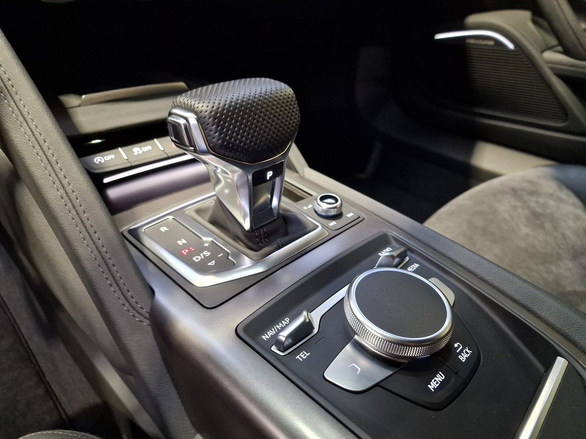 Audi R8 5.2 V10 FSI RWD LIGNE MILTEK 540CH
