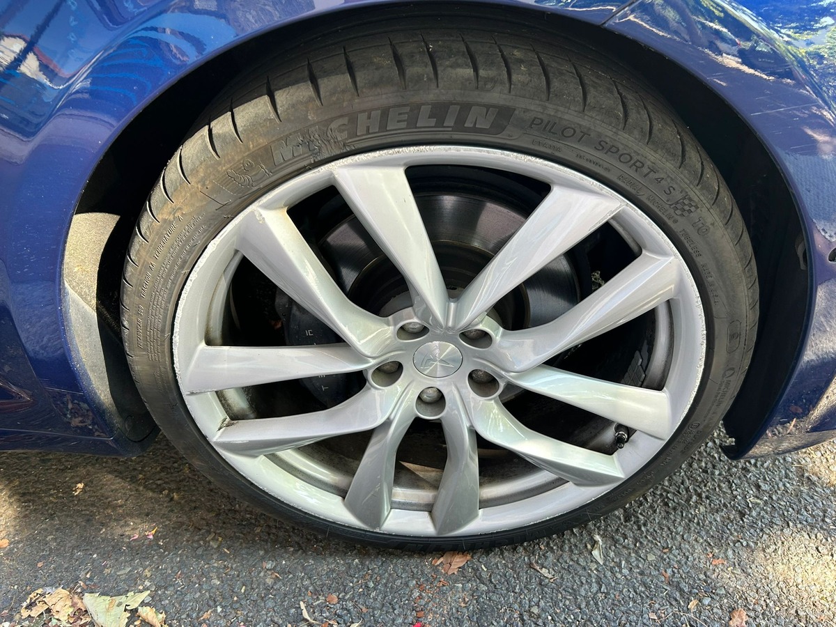 Tesla Model S DUAL MOTORS 612 CH 550 KMS AUTONOMIE FULL OPTIONS