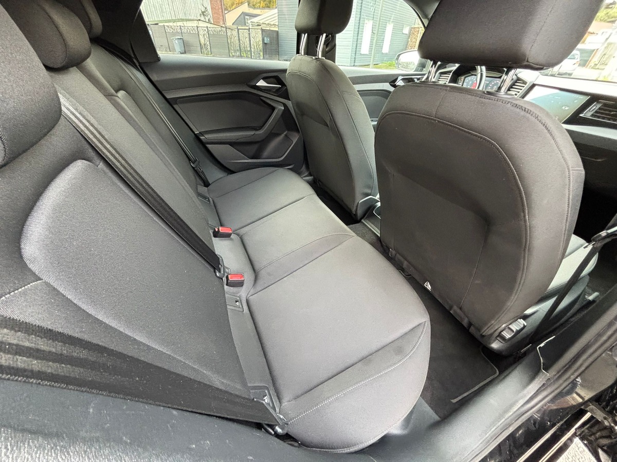 Audi A1 Sportback 30 TFSI 116 BUSINESS LINE S TRONIC 7 - Révisée - Garantie