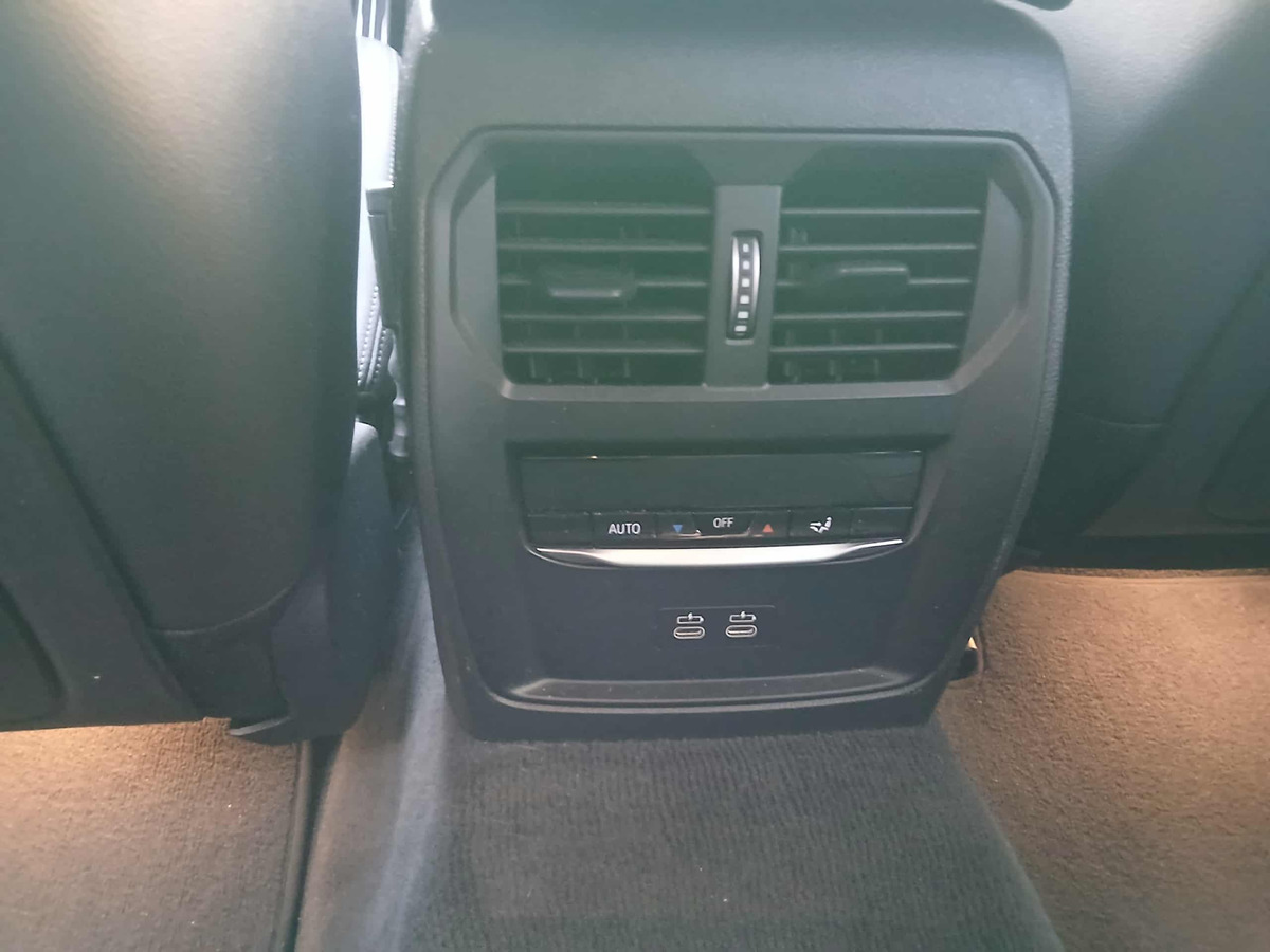 Bmw 320e touring xdrive 204 ch | M SPORT | XDRIVE | Attelage | Caméra de recul | Eclairage ambiance