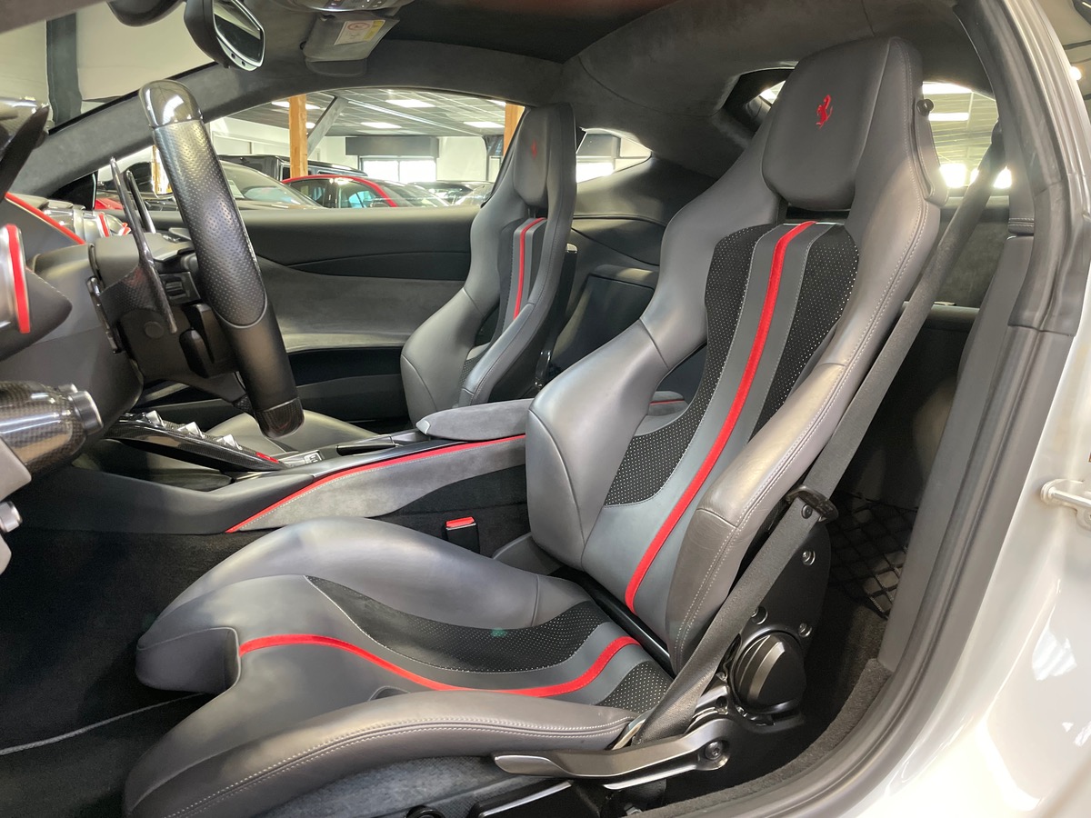 Ferrari 812 SUPERFAST 6.5 V12 800CV - FRANCAISE 