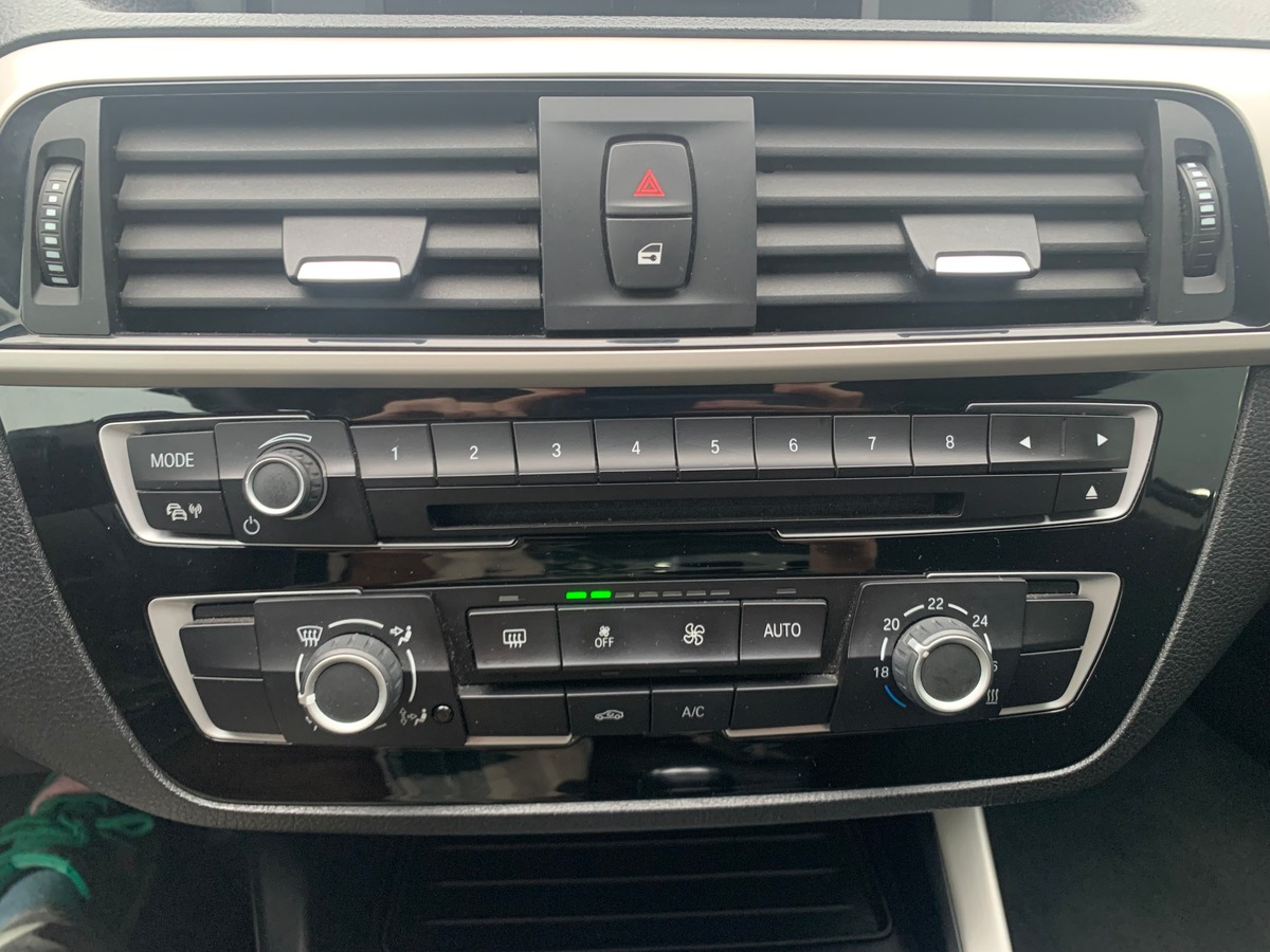 Bmw Série 1 95 ch | Lounge | Radar de stationnement arriére | Bluetooth | Régulateur de vitesse