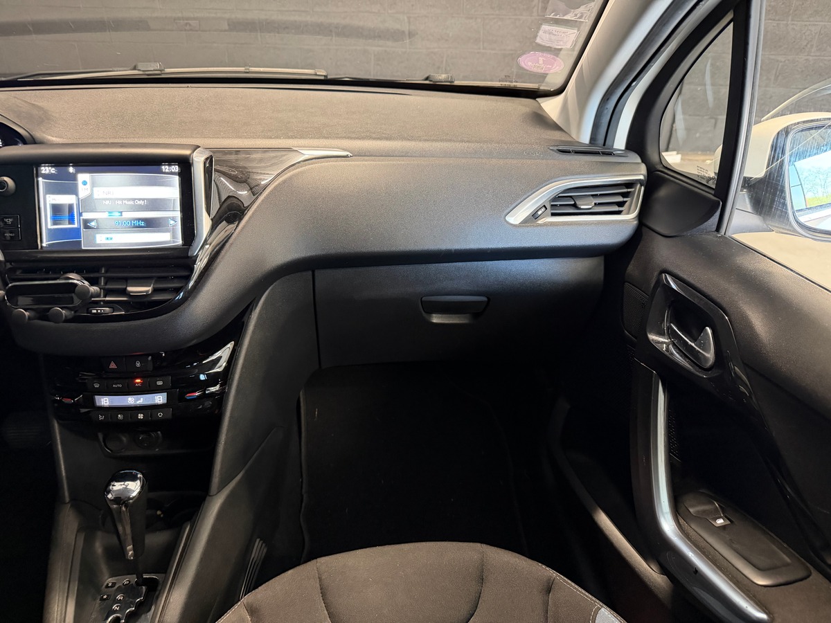 Peugeot 208 1.6 vti Boite Automatique / Moteur à chaîne