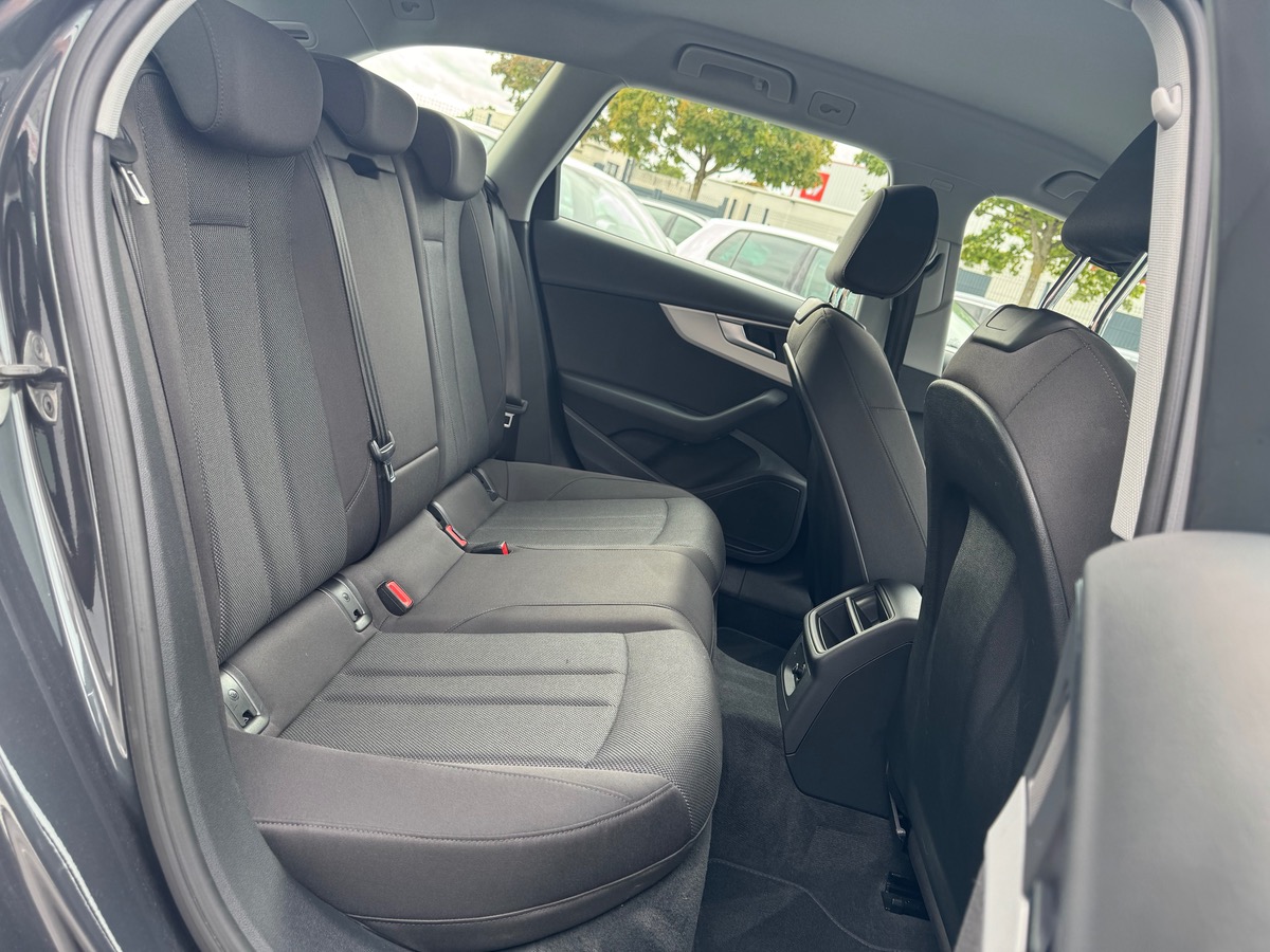 Audi A4 Avant 35 2.0 TDI 165CH BUSINESS LINE BVA7