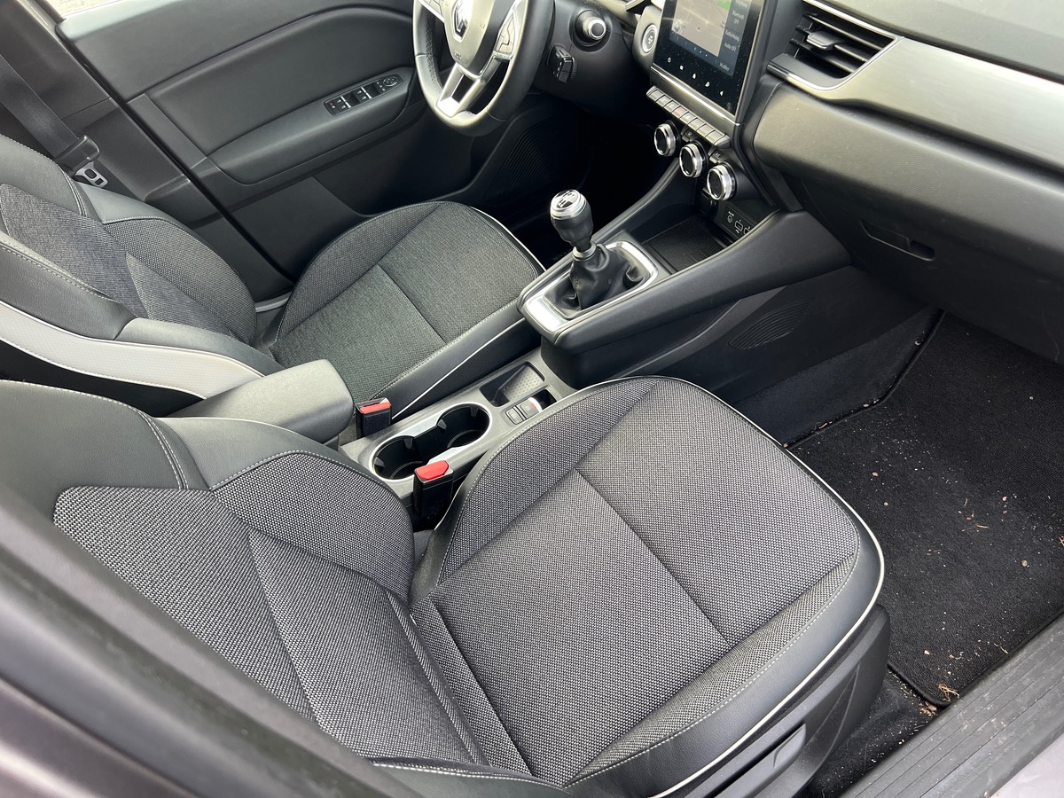 RENAULT Captur INTENS  90cv Tce, SUIVI COMPLET, CAMERA DE RECUL, GPS, CARPLAY