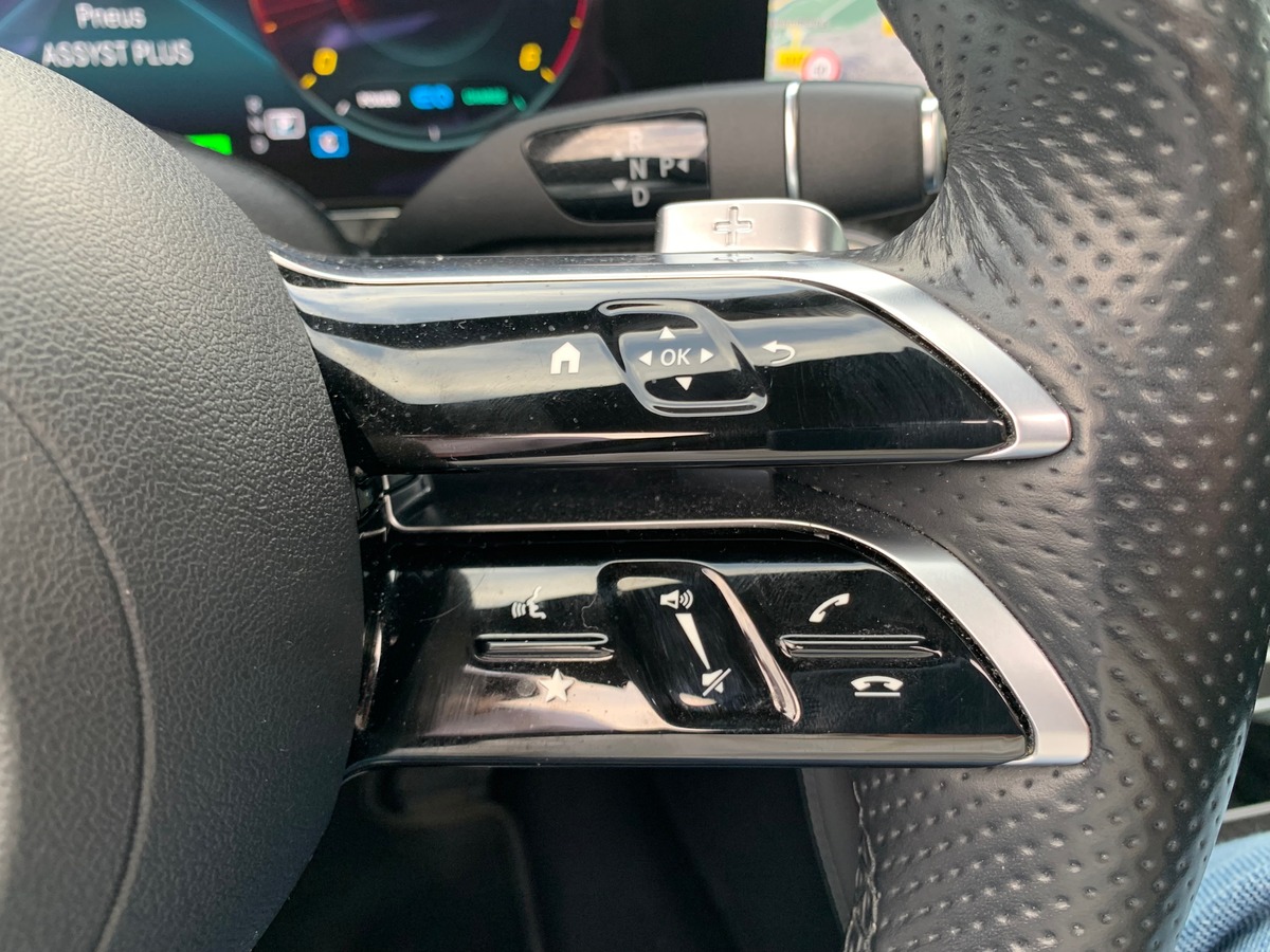 Mercedes-Benz Classe E 200 ch | 220 AMG LINE | Pack Premium | Pack Sport Black | Toit ouvrant