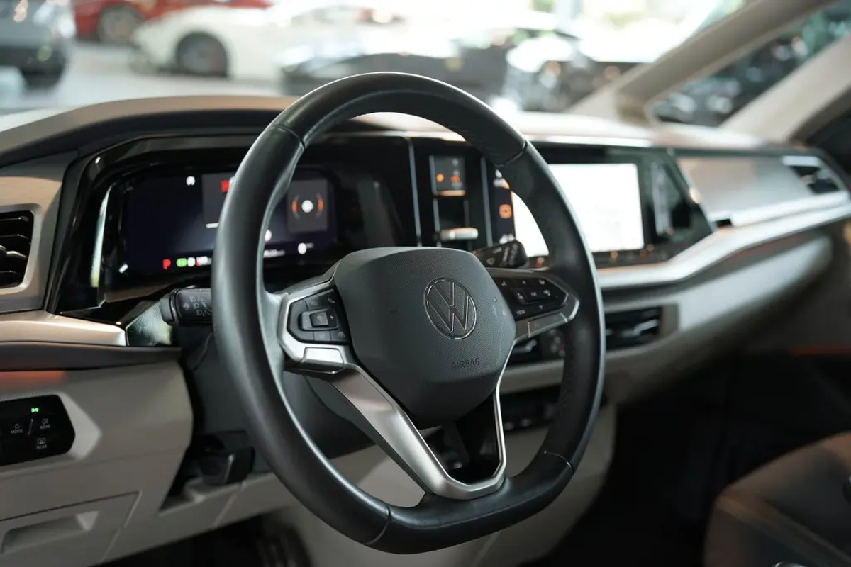 Volkswagen Multivan VII T7 2.0 TDI 150ch Style Long DSG7/7places/VO Allemand/Malus 8000e